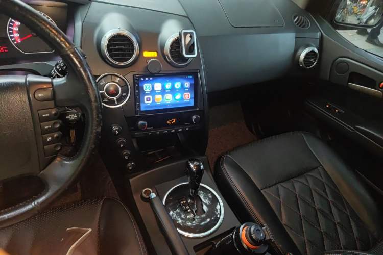 Used SsangYong Actyon 2014 2.0T Four-Wheel Drive Automatic Luxury Diesel Edition Audio And AC Panel