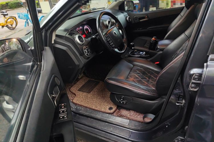Used SsangYong Actyon 2014 2.0T Four-Wheel Drive Automatic Luxury Diesel Edition Driver Seat