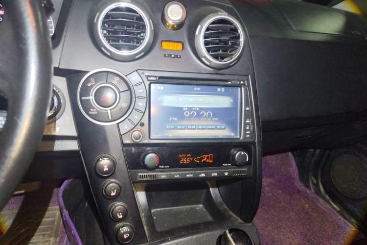 Used SsangYong Actyon 2014 2.0T Four-Wheel Drive Automatic Luxury Diesel Edition Audio And AC Panel