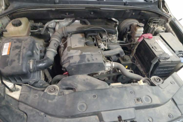 Used SsangYong Actyon 2014 2.3L Two-Wheel Drive Automatic Elite Gasoline Version Engine Bay