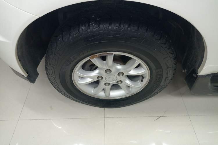 Used SsangYong Actyon 2014 2.3L Two-Wheel Drive Automatic Elite Gasoline Version Left Front Wheel Hub