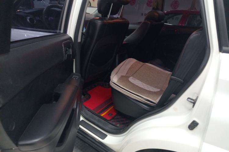 Used SsangYong Actyon 2014 2.3L Two-Wheel Drive Automatic Elite Gasoline Version Left Rear Seat