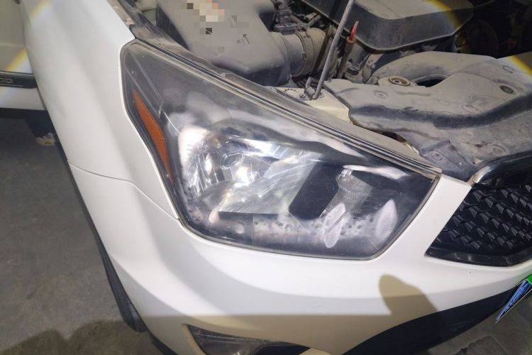 Used SsangYong Actyon 2014 2.0T Four-Wheel Drive Automatic Luxury Diesel Edition Right Front Headlight