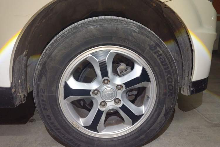 Used SsangYong Actyon 2014 2.0T Four-Wheel Drive Automatic Luxury Diesel Edition Right Front Wheel Hub