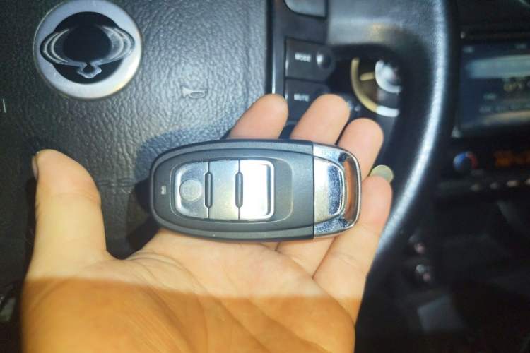 Used SsangYong Actyon 2014 2.0T Four-Wheel Drive Automatic Luxury Diesel Edition Vehicle Key