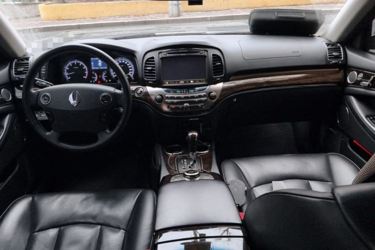 Used SsangYong Chairman 2012 2.8 CW600 Standard Edition Center Console