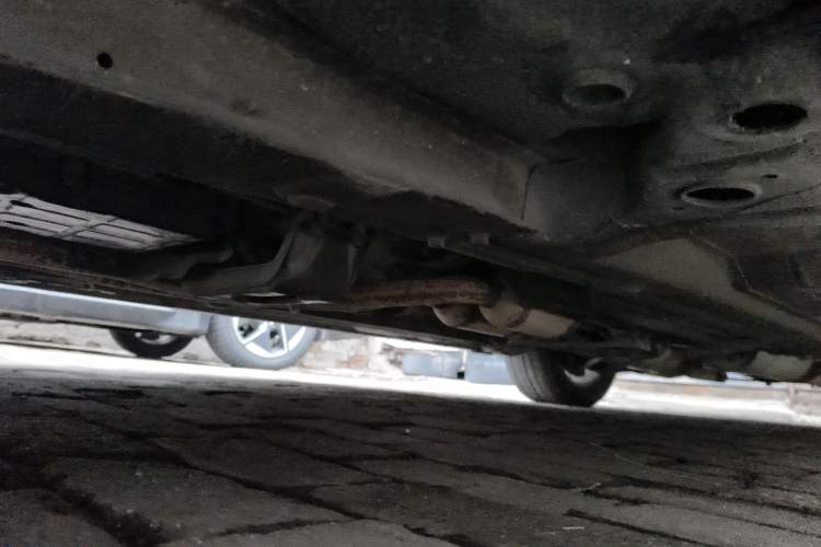 Used SsangYong Chairman 2012 2.8 CW600 Standard Edition Chassis Front Left