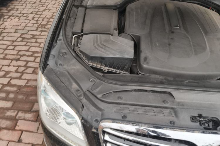 Used SsangYong Chairman 2012 2.8 CW600 Standard Edition Engine Bay Right