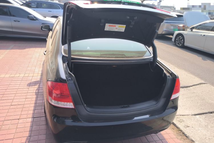 Used SsangYong Chairman 2012 3.6 CW700L Extended Version Trunk