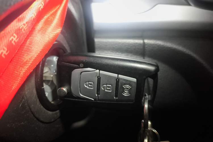 Used SsangYong Korando 2014 2.0L Gasoline Two-Wheel Drive Automatic Elite Navigation Edition Interior 1