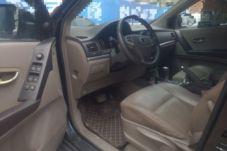 Used SsangYong Korando 2011 2.0T Diesel Two-Wheel Drive Automatic Luxury Navigation Edition Driver Seat
