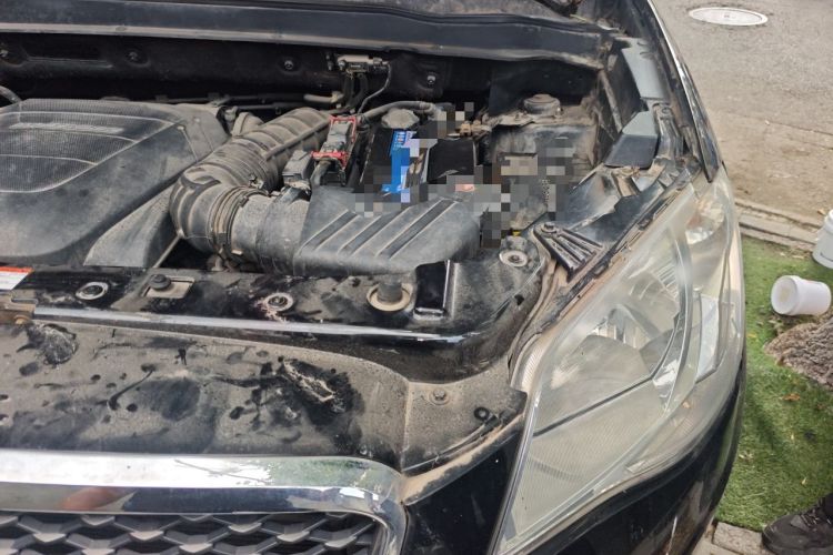 Used SsangYong Korando 2011 2.0T Diesel 4x4 Automatic Elite Navigation Edition Engine Bay Left