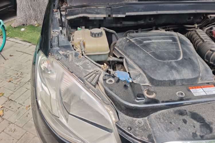 Used SsangYong Korando 2011 2.0T Diesel 4x4 Automatic Elite Navigation Edition Engine Bay Right
