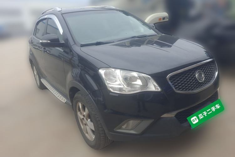 Used SsangYong Korando 2011 2.0T Diesel Two-Wheel Drive Automatic Luxury Navigation Edition Front Right 45 Deg