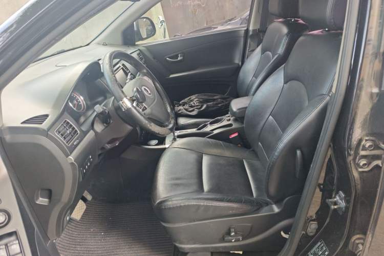 Used SsangYong Korando 2011 2.0T Diesel 4x4 Automatic Elite Navigation Edition Left Front Seat
