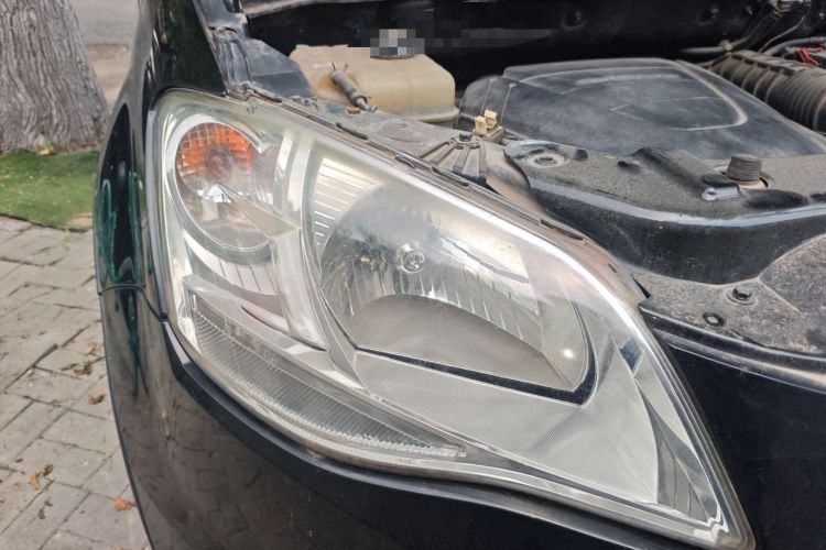 Used SsangYong Korando 2011 2.0T Diesel 4x4 Automatic Elite Navigation Edition Right Front Headlight