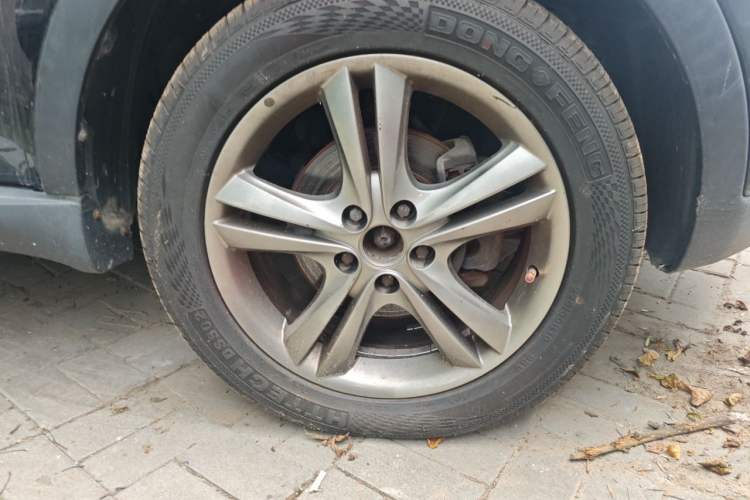 Used SsangYong Korando 2011 2.0T Diesel 4x4 Automatic Elite Navigation Edition Right Front Wheel Hub