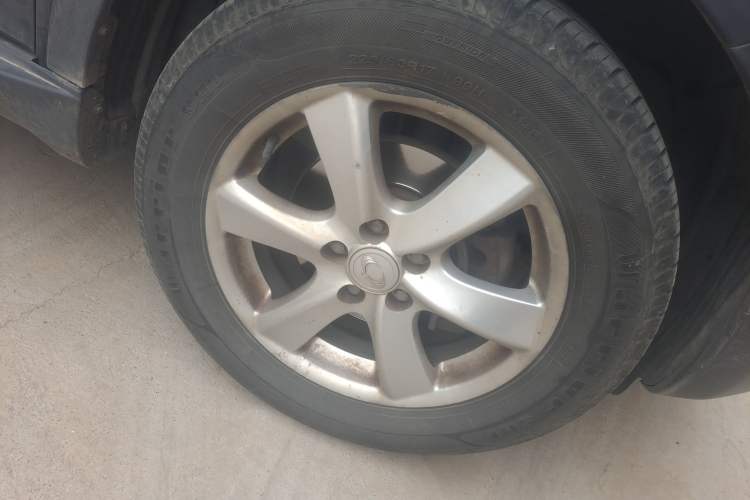 Used SsangYong Korando 2011 2.0T Diesel Two-Wheel Drive Automatic Luxury Navigation Edition Right Front Wheel Hub