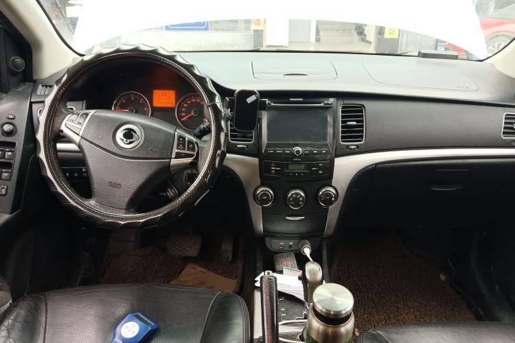 Used SsangYong Korando 2011 2.0T Diesel 4x4 Automatic Luxury Navigation Edition Center Console