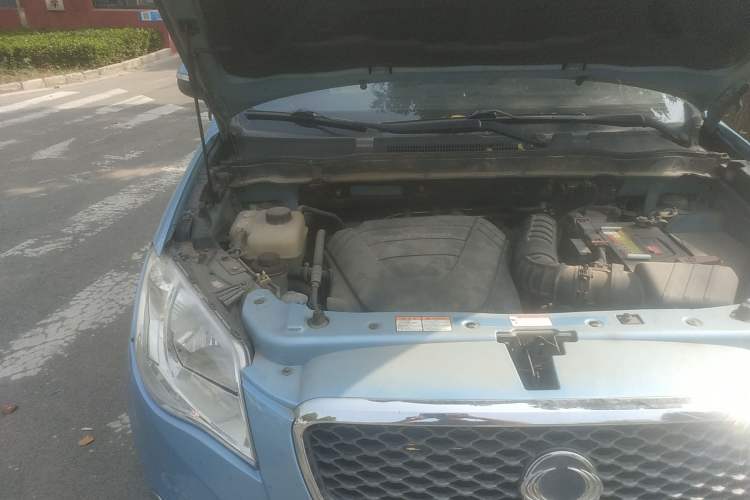 Used SsangYong Korando 2011 2.0T Diesel Two-Wheel Drive Automatic Elite Navigation Version Engine Bay Right