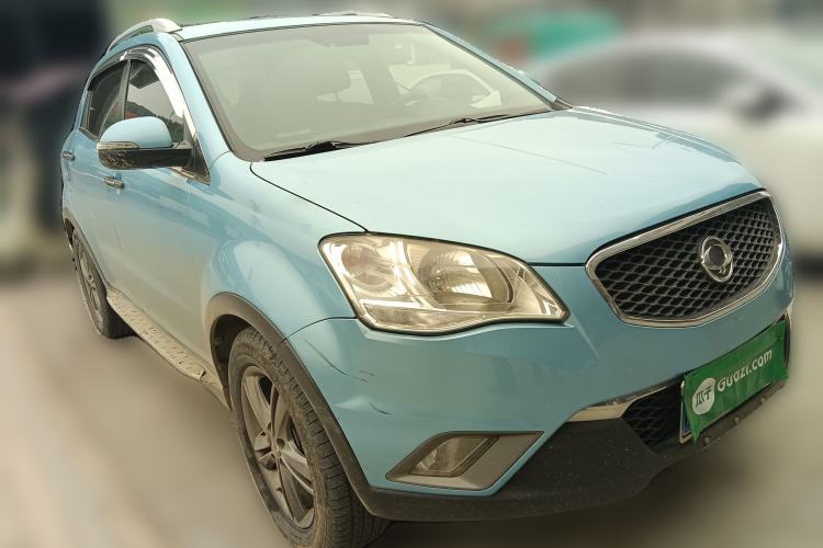Used SsangYong Korando 2011 2.0T Diesel 4x4 Automatic Luxury Navigation Edition Front Right 45 Deg