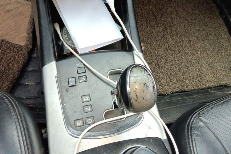Used SsangYong Korando 2011 2.0T Diesel 4x4 Automatic Luxury Navigation Edition Gear Lever