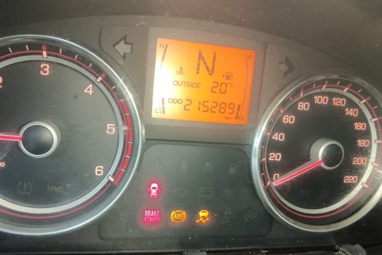 Used SsangYong Korando 2011 2.0T Diesel 4x4 Automatic Luxury Navigation Edition Odometer Close Up