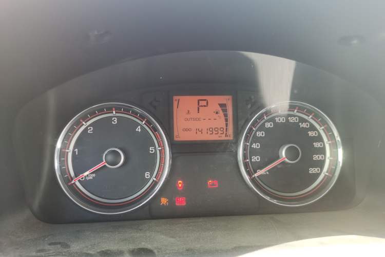 Used SsangYong Korando 2011 2.0T Diesel 4x4 Automatic Elite Navigation Edition Odometer Close Up