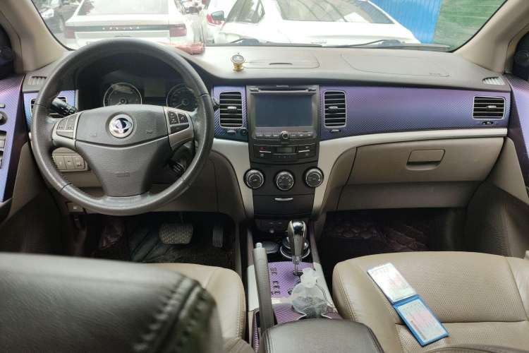 Used SsangYong Korando 2011 2.0T Diesel 4x4 Automatic Luxury Navigation Edition Center Console