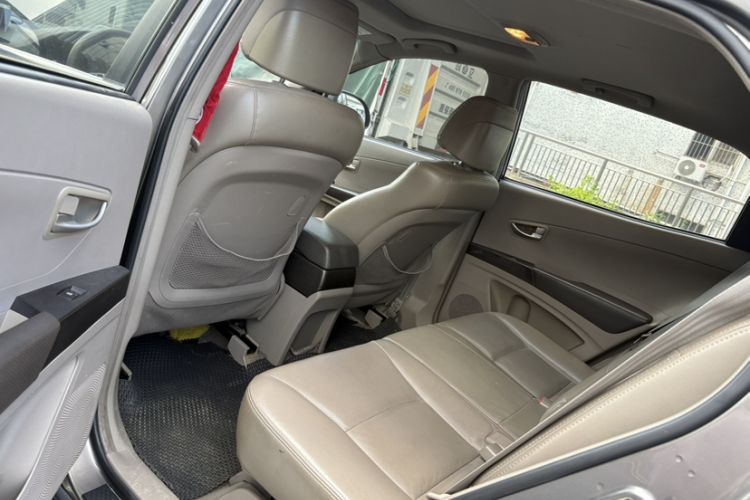 Used SsangYong Korando 2011 2.0T Diesel Two-Wheel Drive Automatic Luxury Navigation Edition Exterior 10