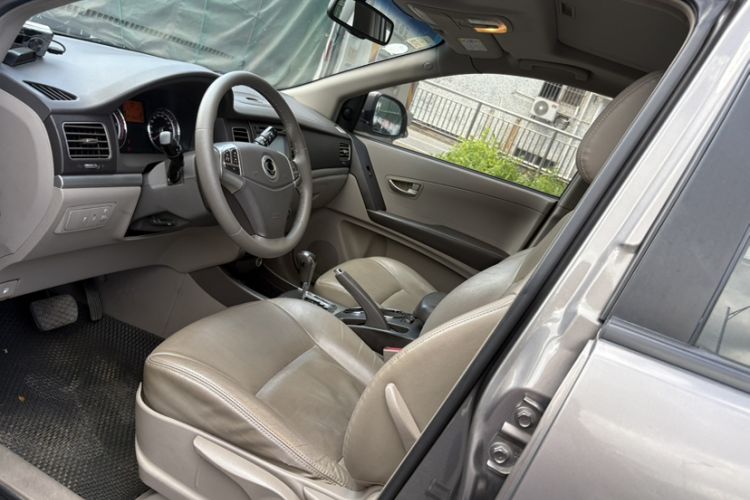 Used SsangYong Korando 2011 2.0T Diesel Two-Wheel Drive Automatic Luxury Navigation Edition Exterior 11