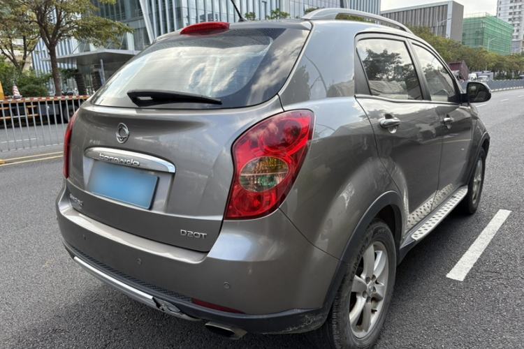 Used SsangYong Korando 2011 2.0T Diesel Two-Wheel Drive Automatic Luxury Navigation Edition Exterior 8