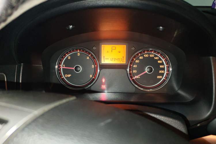 Used SsangYong Korando 2011 2.0T Diesel Two-Wheel Drive Automatic Elite Navigation Version Instrument Cluster
