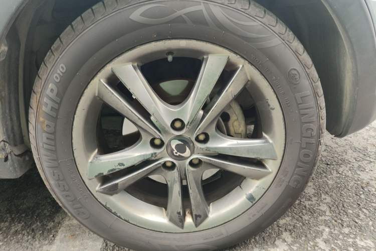 Used SsangYong Korando 2011 2.0T Diesel 4x4 Automatic Luxury Navigation Edition Right Front Wheel Hub