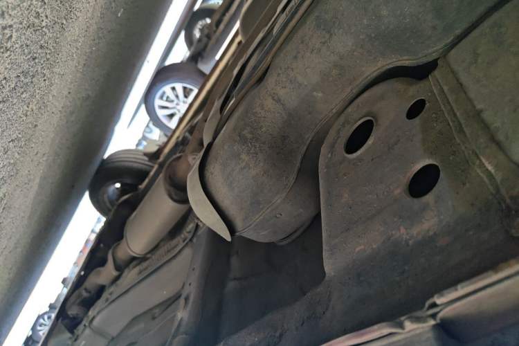 Used SsangYong Korando 2011 2.0T Diesel Two-Wheel Drive Automatic Elite Navigation Version Chassis Rear Right