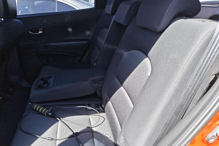 Used SsangYong Korando 2011 2.0T Diesel Two-Wheel Drive Automatic Elite Navigation Version Left Rear Seat