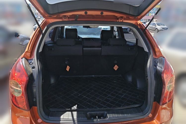 Used SsangYong Korando 2011 2.0T Diesel Two-Wheel Drive Automatic Elite Navigation Version Trunk