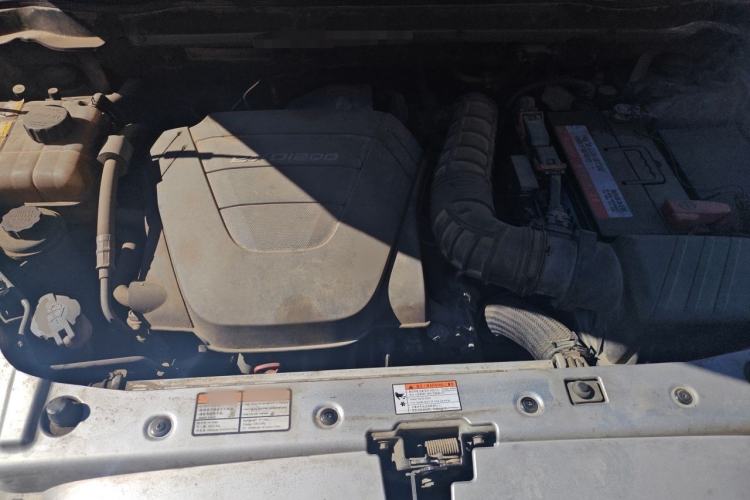 Used SsangYong Korando 2011 2.0T Diesel 4x4 Automatic Elite Navigation Edition Engine Bay