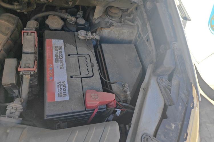 Used SsangYong Korando 2011 2.0T Diesel 4x4 Automatic Elite Navigation Edition Engine Bay Left
