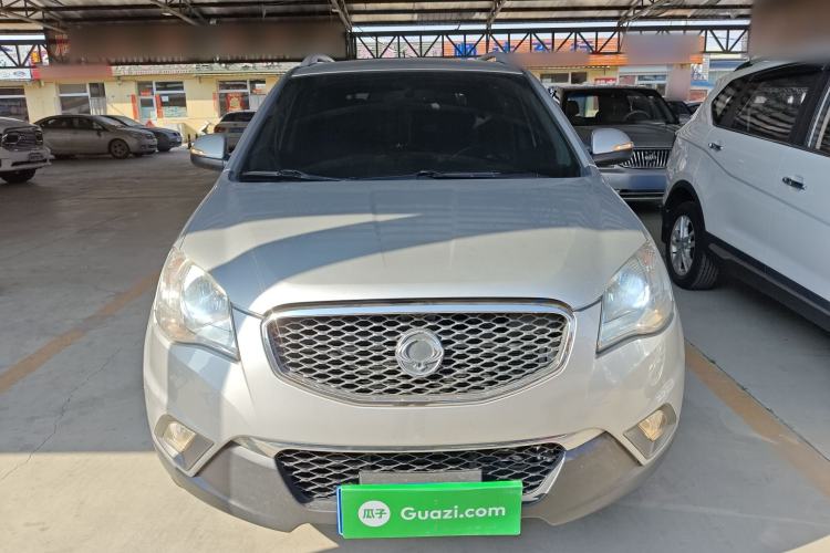 Used SsangYong Korando 2011 2.0T Diesel Two-Wheel Drive Automatic Luxury Navigation Edition Front