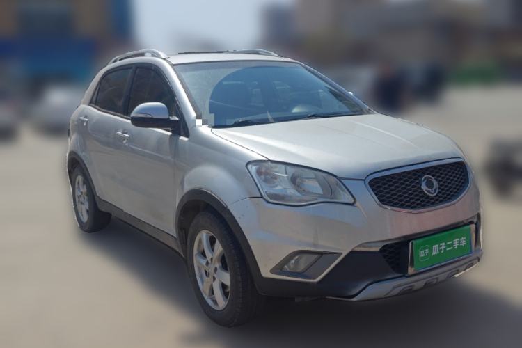 Used SsangYong Korando 2011 2.0T Diesel Two-Wheel Drive Automatic Luxury Navigation Edition Front Right 45 Deg