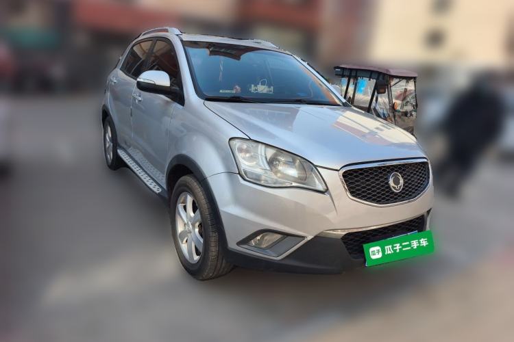 Used SsangYong Korando 2011 2.0T Diesel 4x4 Automatic Elite Navigation Edition Front Right 45 Deg