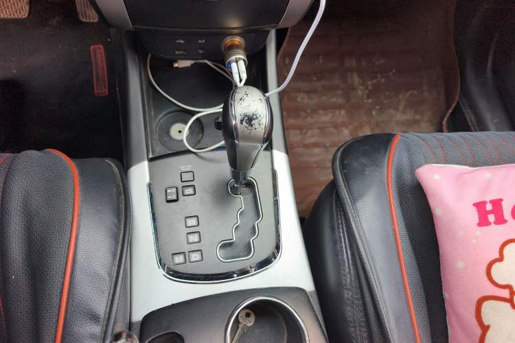 Used SsangYong Korando 2011 2.0T Diesel 4x4 Automatic Elite Navigation Edition Gear Lever