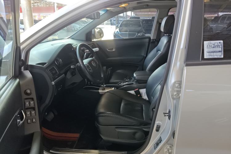 Used SsangYong Korando 2011 2.0T Diesel Two-Wheel Drive Automatic Luxury Navigation Edition Left Front Seat