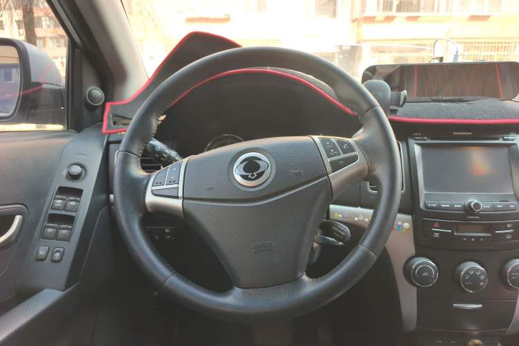 Used SsangYong Korando 2011 2.0T Diesel 4x4 Automatic Elite Navigation Edition Steering Wheel