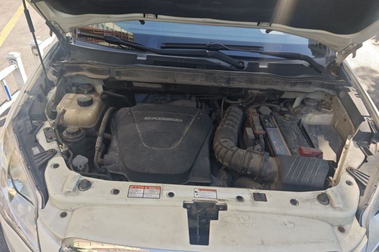 Used SsangYong Korando 2011 2.0T Diesel Two-Wheel Drive Automatic Elite Navigation Version Engine Bay