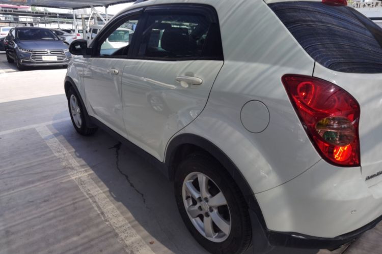 Used SsangYong Korando 2011 2.0T Diesel Two-Wheel Drive Automatic Luxury Navigation Edition Exterior 3