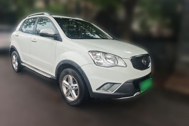 Used SsangYong Korando 2011 2.0T Diesel Two-Wheel Drive Automatic Elite Navigation Version Front Right 45 Deg