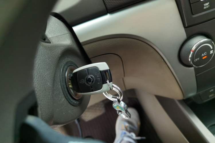 Used SsangYong Korando 2011 2.0T Diesel Two-Wheel Drive Automatic Luxury Navigation Edition Interior 1