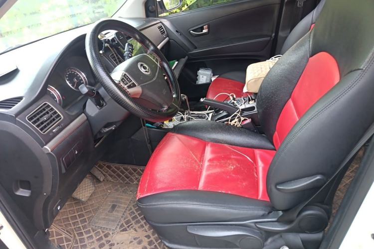 Used SsangYong Korando 2011 2.0T Diesel Two-Wheel Drive Automatic Elite Navigation Version Left Front Seat